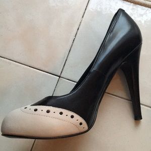 marc fisher black and white pumps